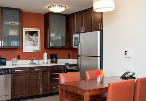 Hotel By Marriott - University Area 3*